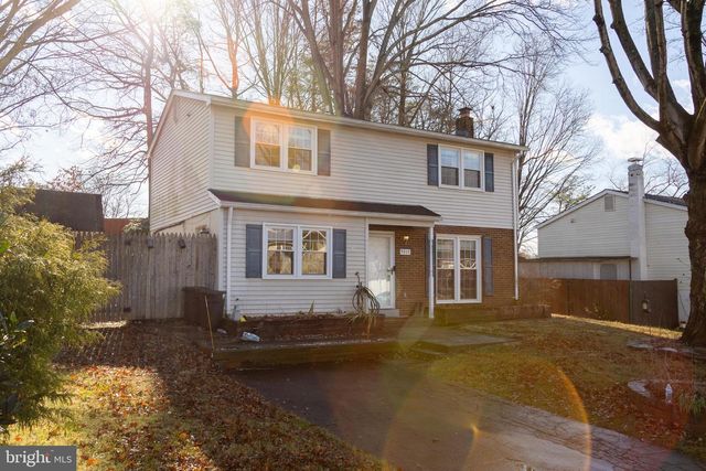 5317 MACWOOD DR, Woodbridge, VA 22193