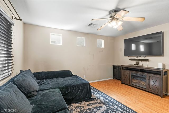 10353 Midseason Mist Street, Las Vegas, NV 89183