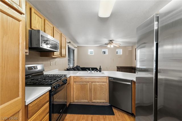 10353 Midseason Mist Street, Las Vegas, NV 89183