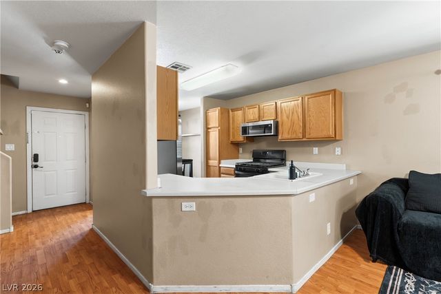 10353 Midseason Mist Street, Las Vegas, NV 89183