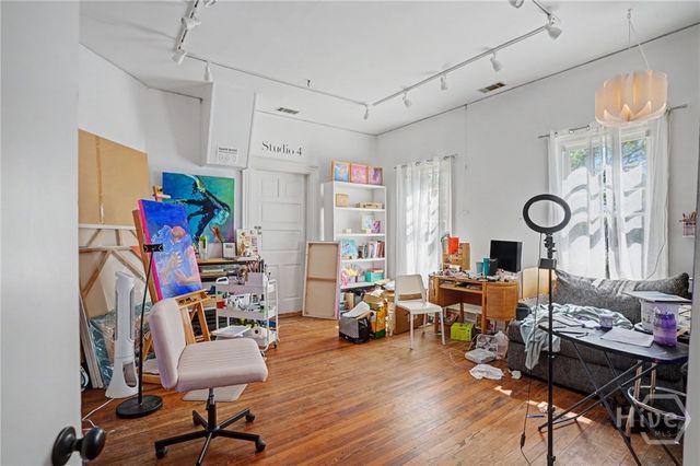 122 E 36th Street, Savannah, GA 31401