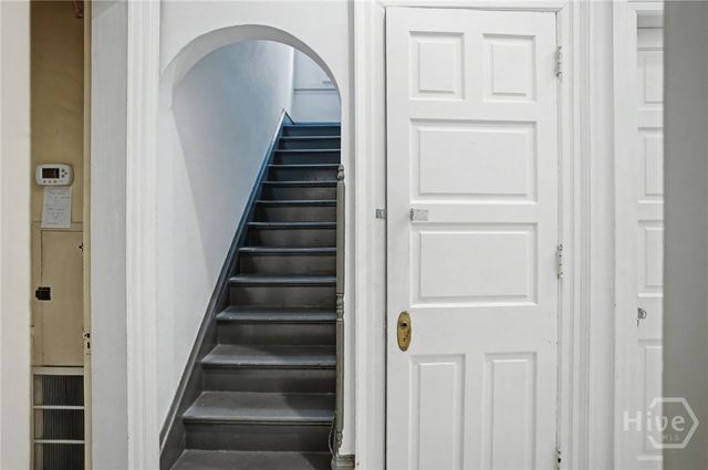 122 E 36th Street, Savannah, GA 31401