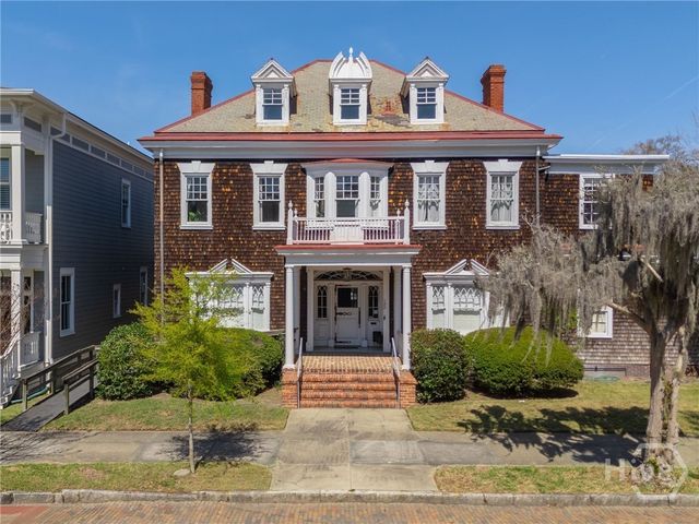 122 E 36th Street, Savannah, GA 31401