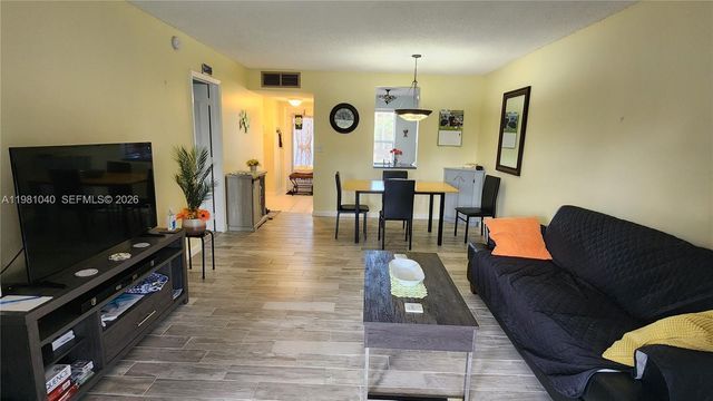 5750 NW 64th Avenue 208, Tamarac, FL 33319
