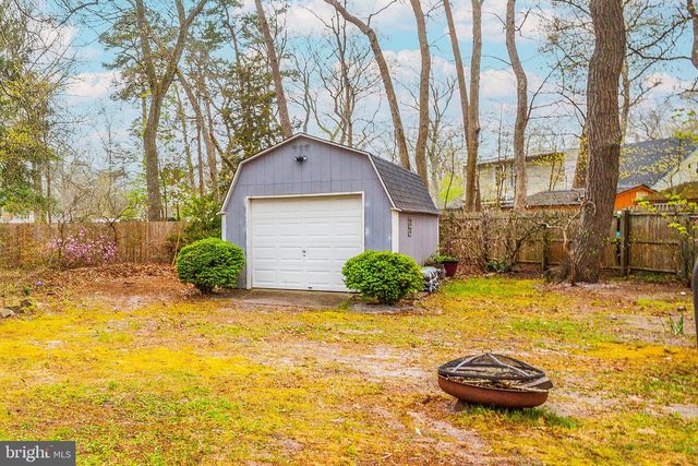 5 HOLLY AVE, Browns Mills, NJ 08015