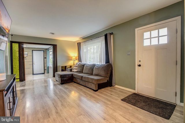 5 HOLLY AVE, Browns Mills, NJ 08015