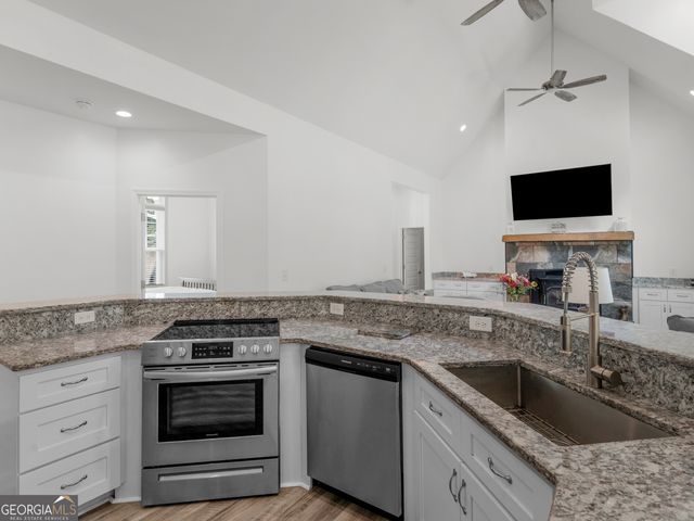 2736 Lester Mill Road, Locust Grove, GA 30248