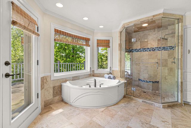 10528 N Haddonstone PLACE, Mequon, WI 53092