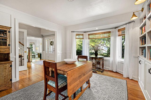 10528 N Haddonstone PLACE, Mequon, WI 53092