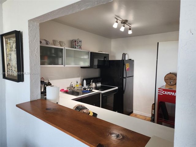 1228 West Ave 909, Miami Beach, FL 33139