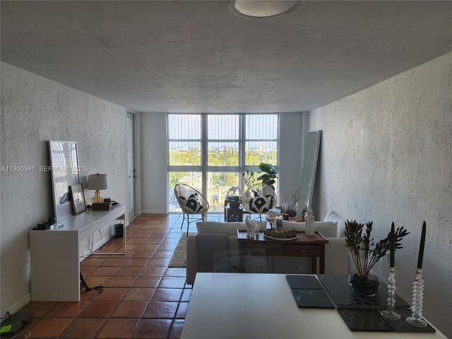 1228 West Ave 909, Miami Beach, FL 33139