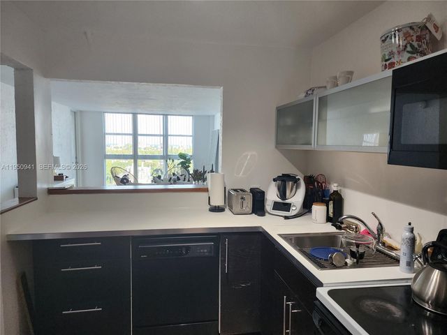 1228 West Ave 909, Miami Beach, FL 33139