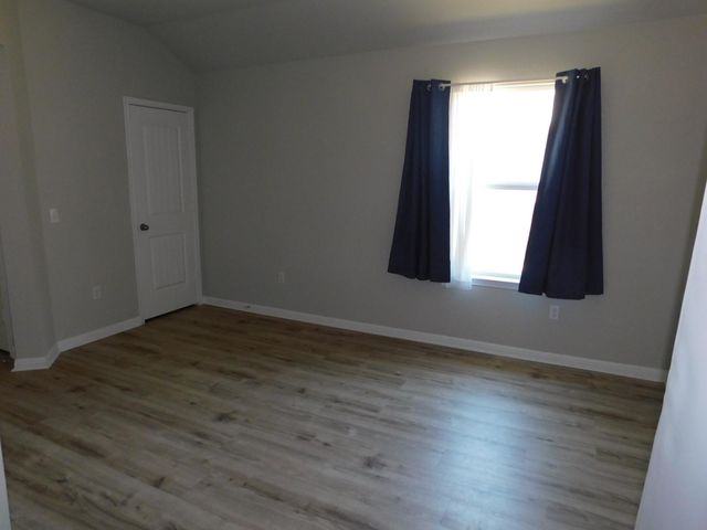 104 Royal Palm WAY, Leander, TX 78641