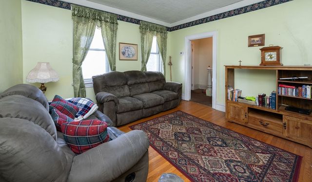 801 10th St, New Brighton, PA 15066