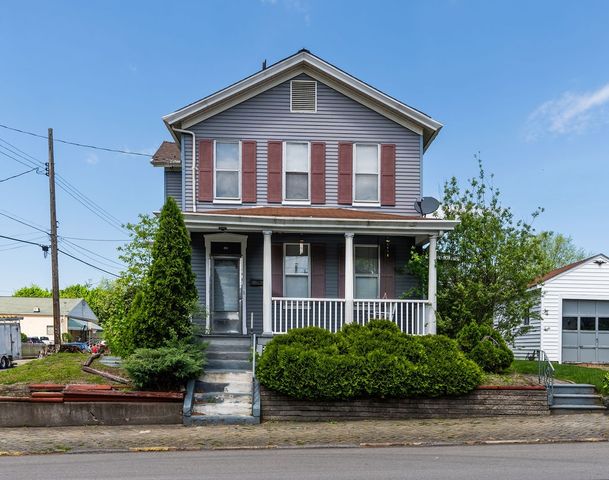 801 10th St, New Brighton, PA 15066