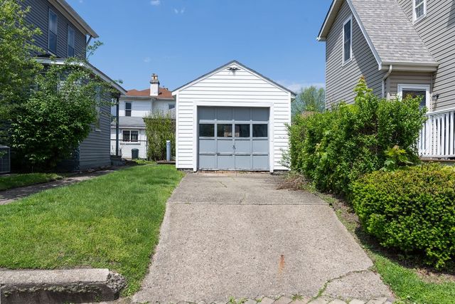 801 10th St, New Brighton, PA 15066