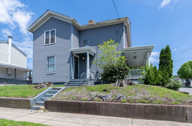 801 10th St, New Brighton, PA 15066