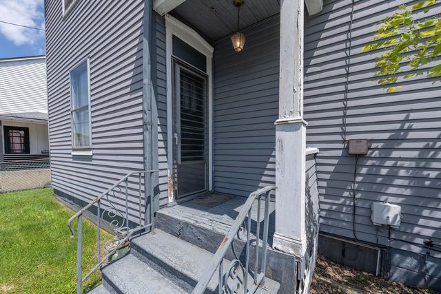 801 10th St, New Brighton, PA 15066