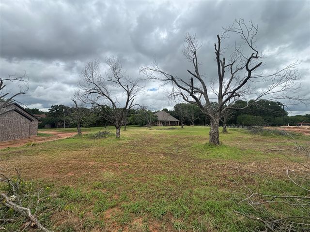 2412 Candlestick Drive, Granbury, TX 76049