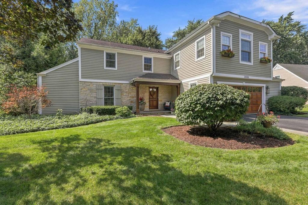 2068 N Butternut Lane, Northbrook, IL 60062 — exterior