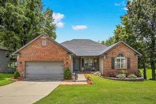 4050 West Page Place, Springfield, MO 65802