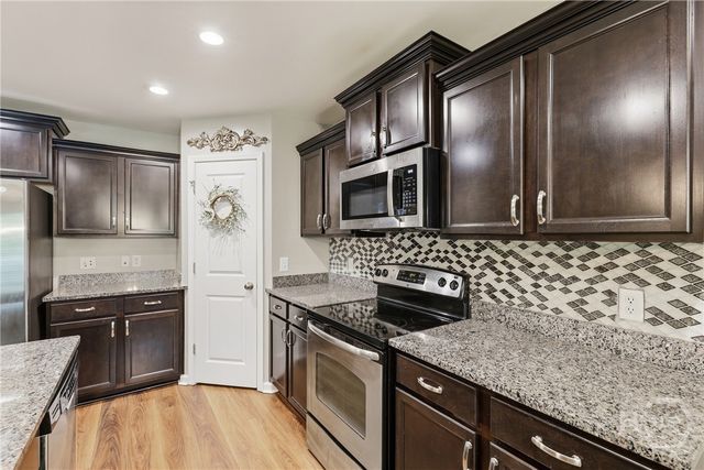 620 Garden Hills Loop, Richmond Hill, GA 31324