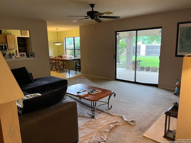 8318 Tavern Pt, San Antonio, TX 78254