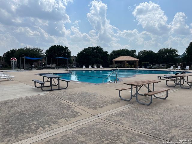 8318 Tavern Pt, San Antonio, TX 78254