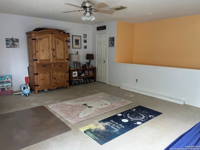 8318 Tavern Pt, San Antonio, TX 78254