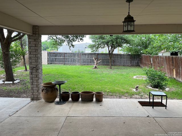 8318 Tavern Pt, San Antonio, TX 78254