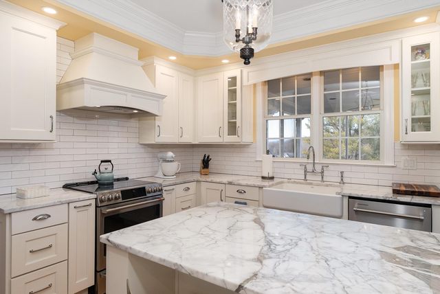 19 FIELDHAVEN PL, Staunton, VA 24401