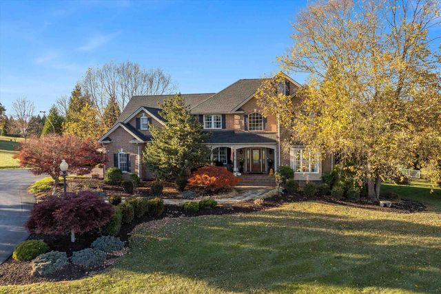 19 FIELDHAVEN PL, Staunton, VA 24401