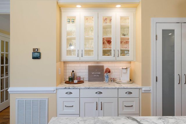 19 FIELDHAVEN PL, Staunton, VA 24401