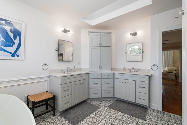 19 FIELDHAVEN PL, Staunton, VA 24401