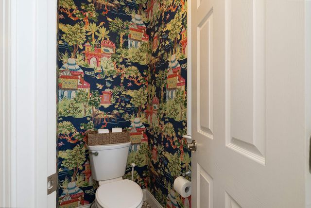 19 FIELDHAVEN PL, Staunton, VA 24401