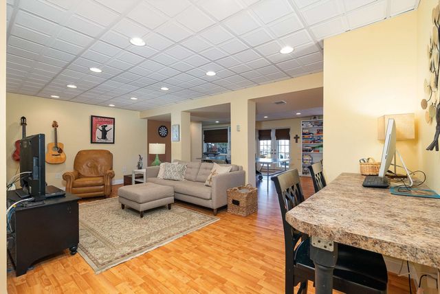 19 FIELDHAVEN PL, Staunton, VA 24401