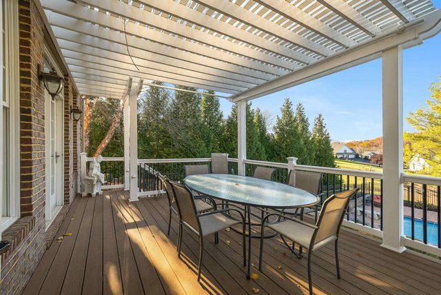 19 FIELDHAVEN PL, Staunton, VA 24401