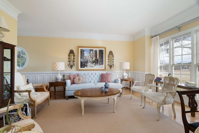 19 FIELDHAVEN PL, Staunton, VA 24401