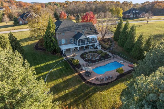 19 FIELDHAVEN PL, Staunton, VA 24401