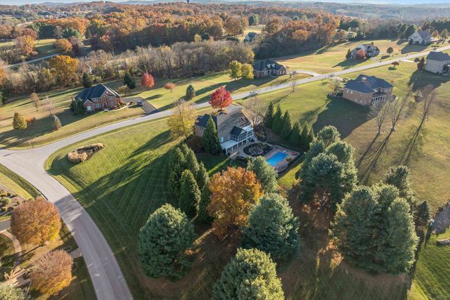 19 FIELDHAVEN PL, Staunton, VA 24401