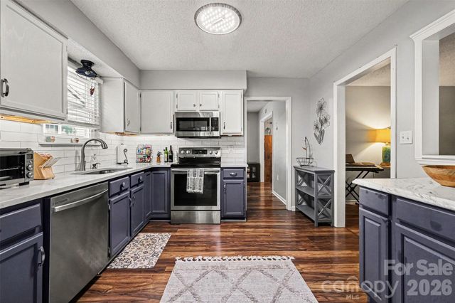 9803 Cooper Run Lane, Charlotte, NC 28269