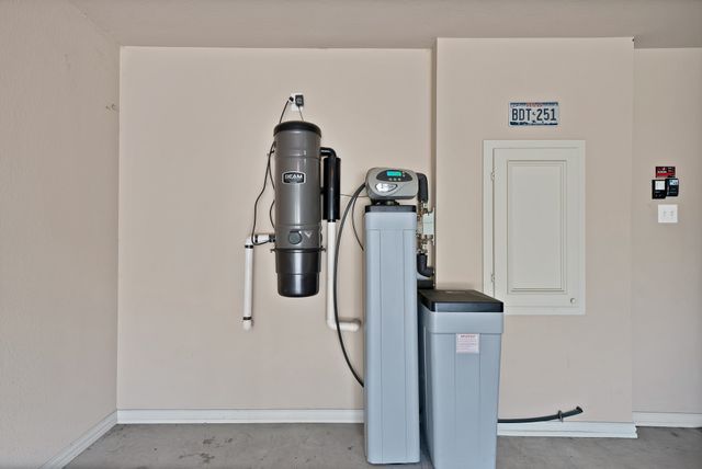 7315 Comal Drive, Irving, TX 75039