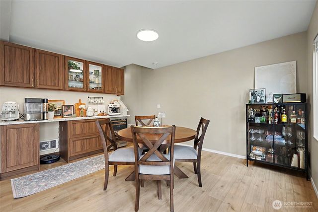 28112 239th Place SE, Maple Valley, WA 98038