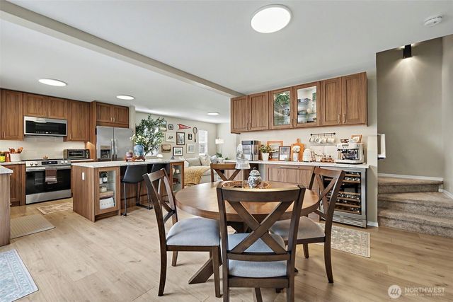 28112 239th Place SE, Maple Valley, WA 98038