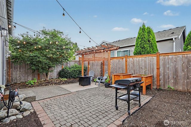 28112 239th Place SE, Maple Valley, WA 98038