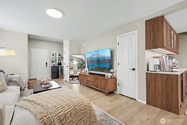 28112 239th Place SE, Maple Valley, WA 98038