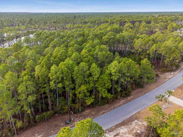 1171 Oyster Bay Dr, Milton, FL 32583