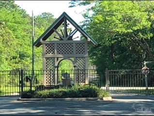 1171 Oyster Bay Dr, Milton, FL 32583