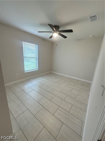 2828 SW 2nd LN, Cape Coral, FL 33991