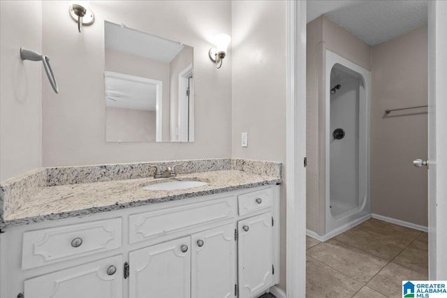 8825 VALLEY HILL DRIVE, Birmingham, AL 35206